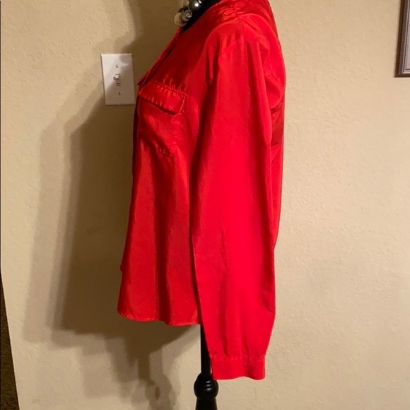 GAP red double pocket long sleeve button down top size small - Picture 2 of 9